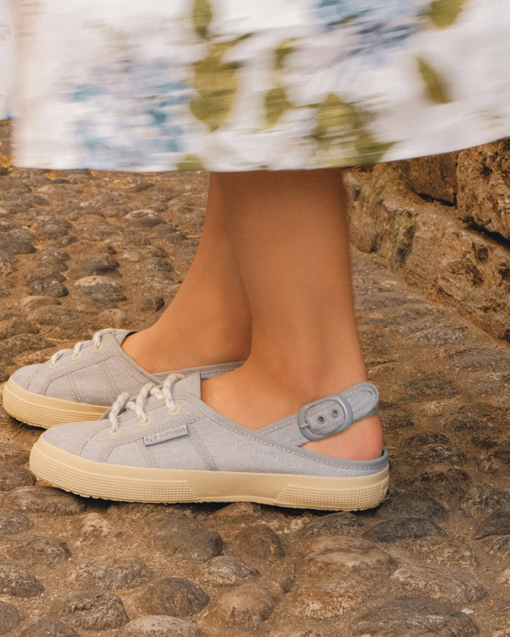 Light best sale blue supergas